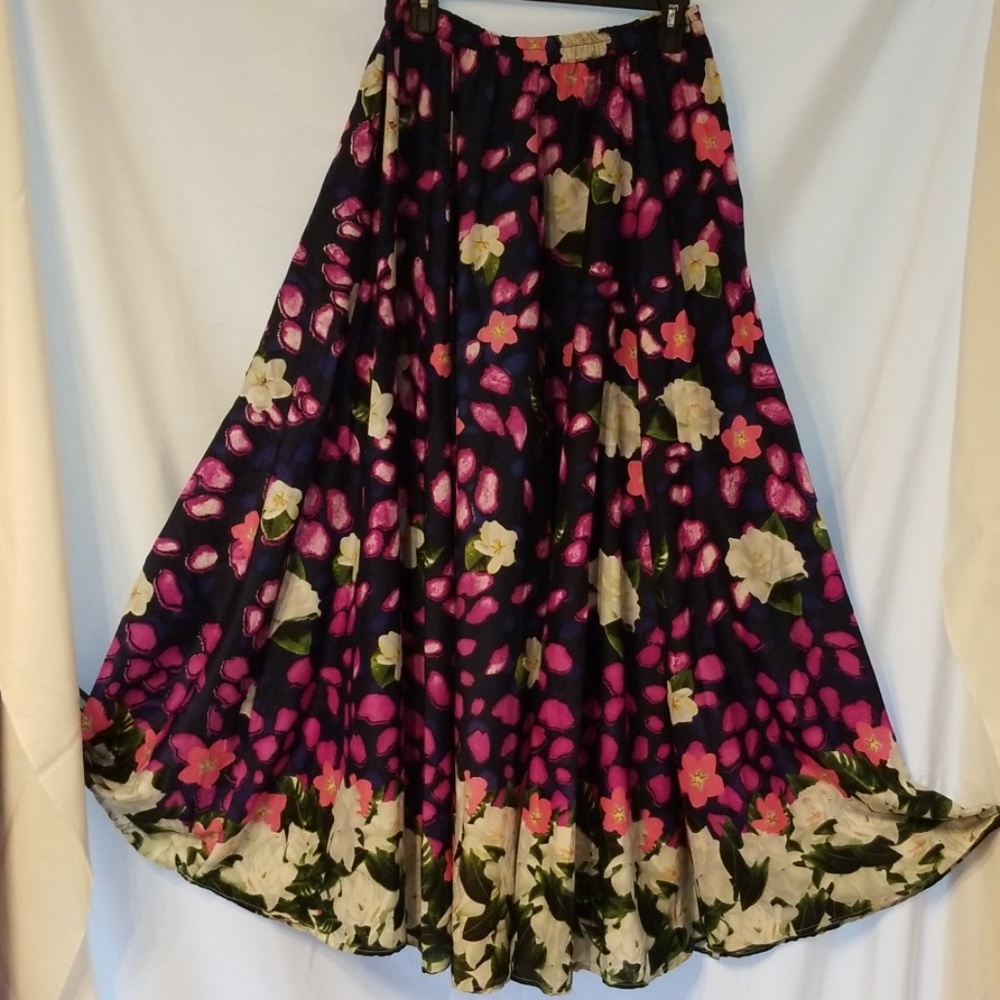 Full Swing Maxi Skirt Navy Floral